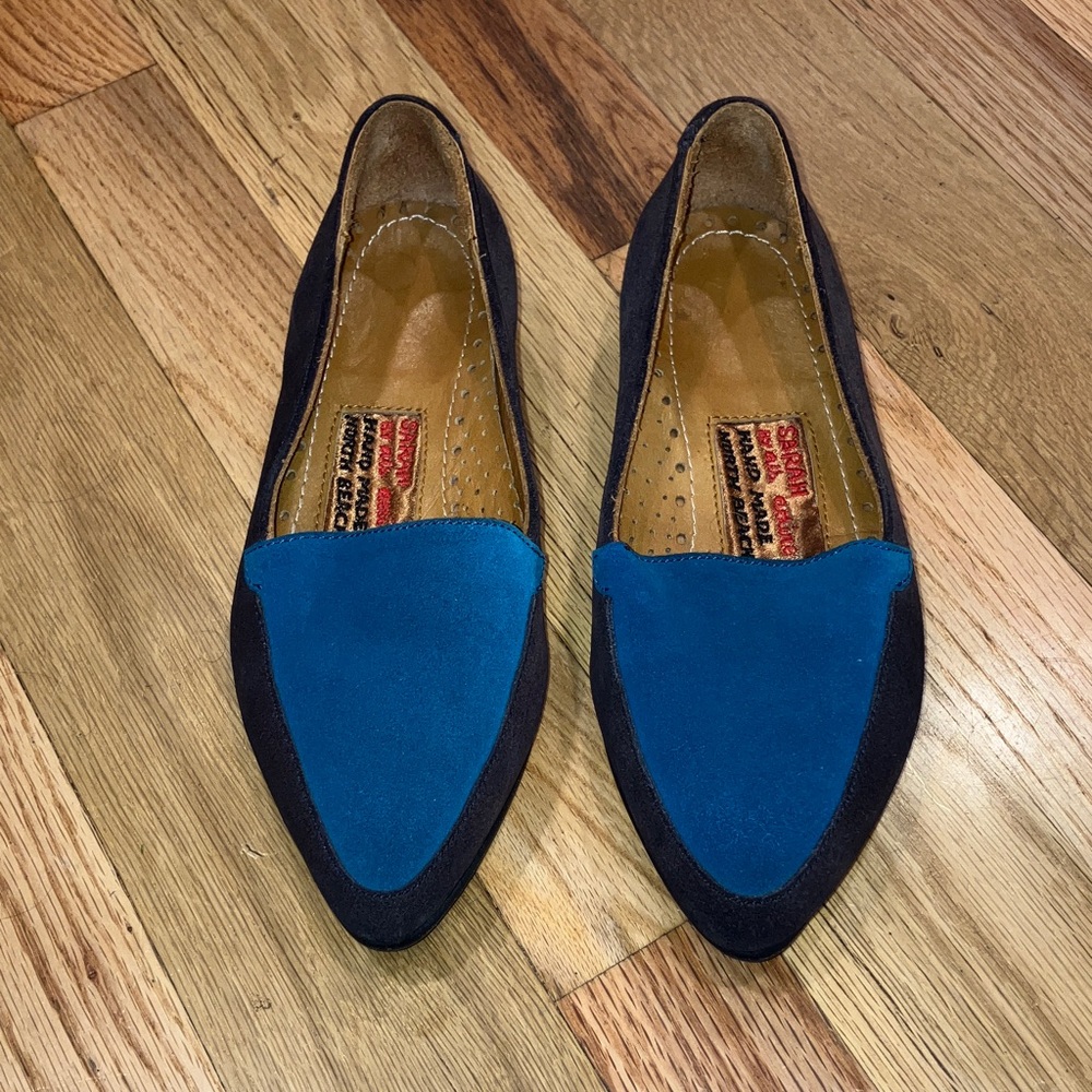 Al’s Attire Women’s Loafer style shoes Size 5.5
